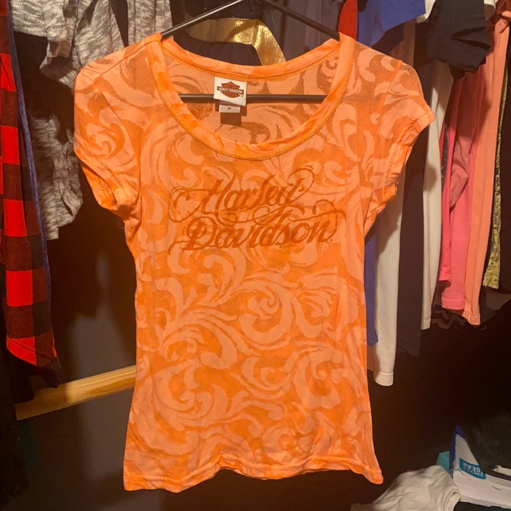 Women’s size medium Harley Davidson tshirt